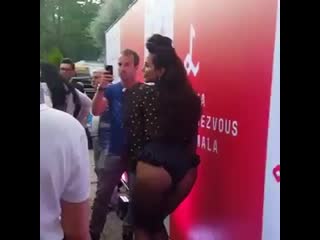 nastya kamensky loves to show off her juicy ass) nastya has a cool ass